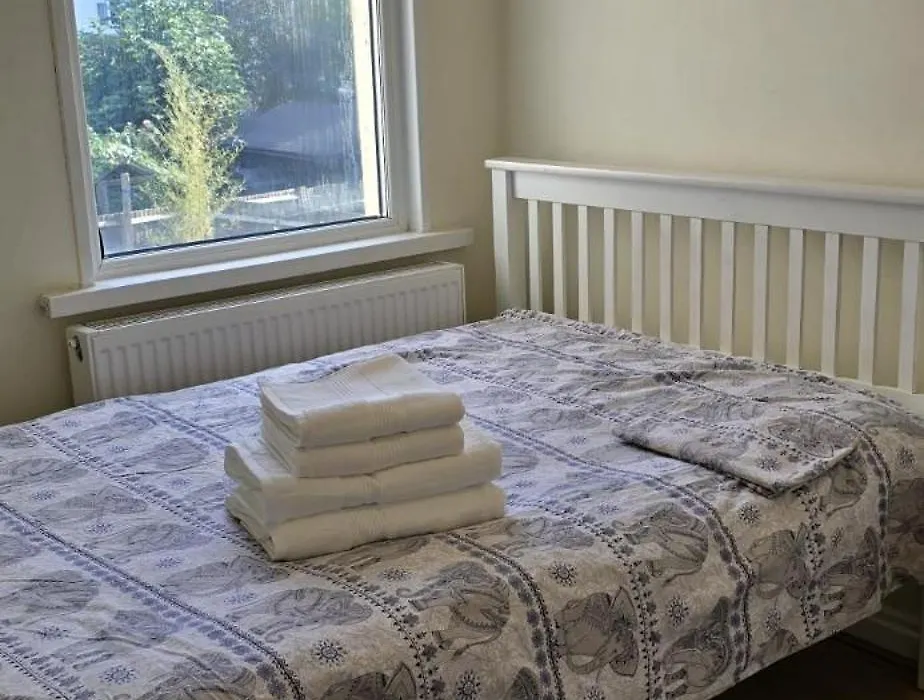 Private Rooms Near Hither Green Station-1