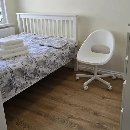 Private Rooms Near Hither Green Station-2